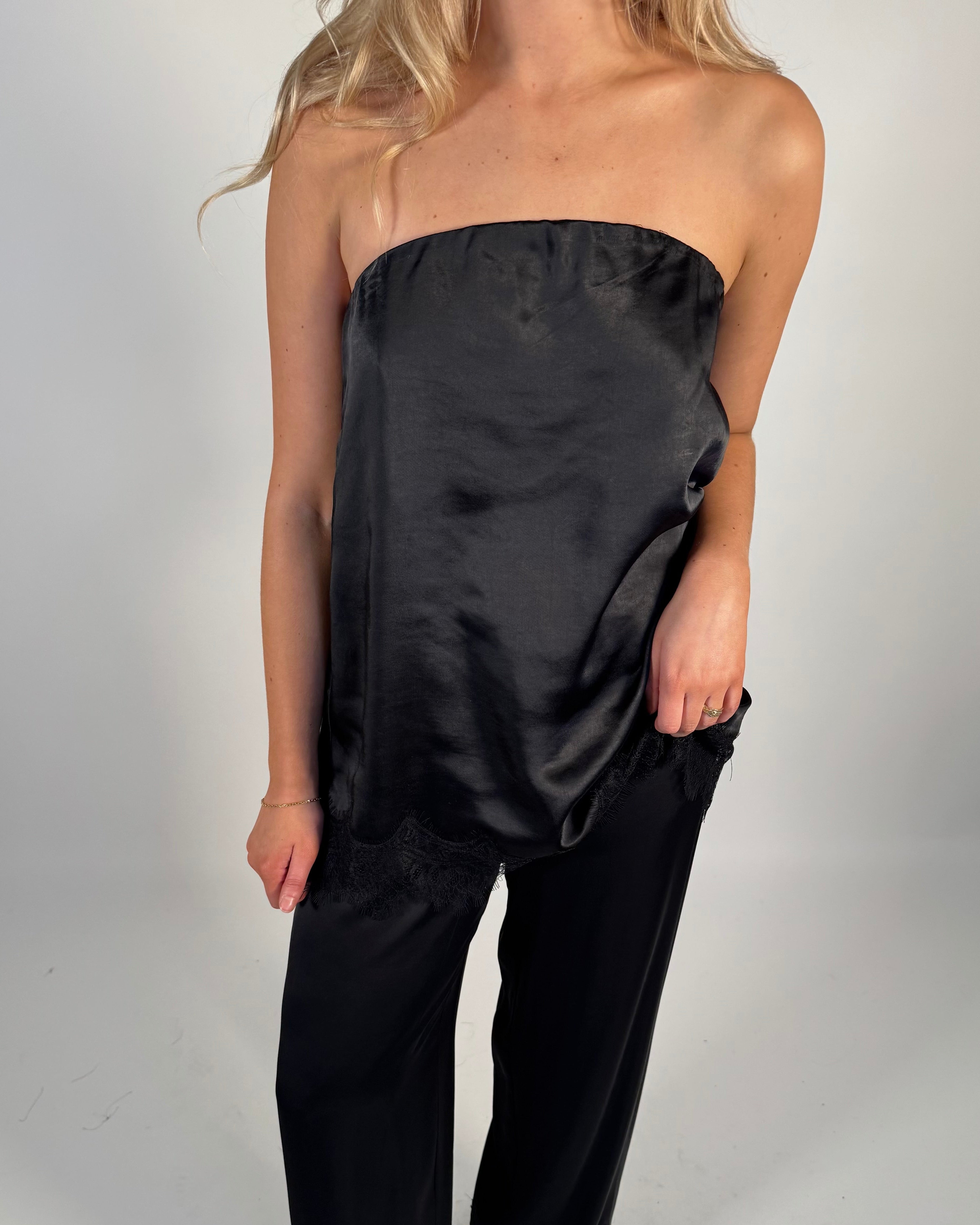 VIYTTA Top - Black Beauty